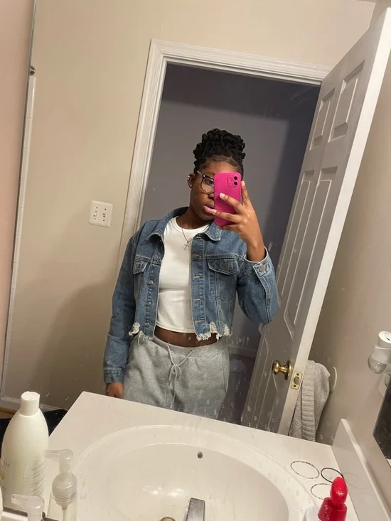 Cropped Distressed Denim Jacket - Blue - Picture 6 of 7